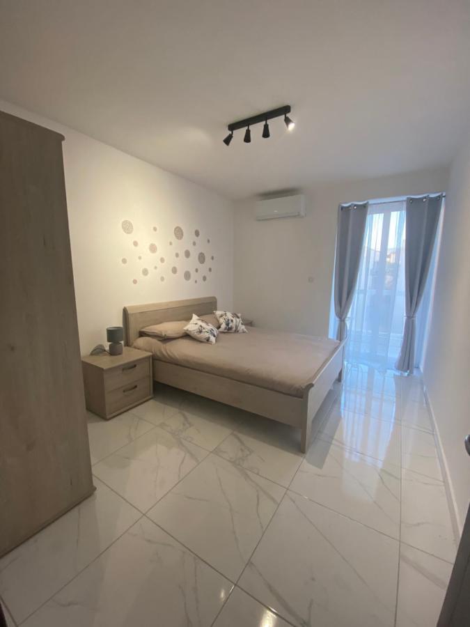 Apartment Central, Bright & Modern *