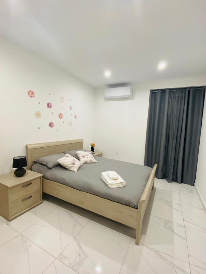 Apartment Central, Bright & Modern *