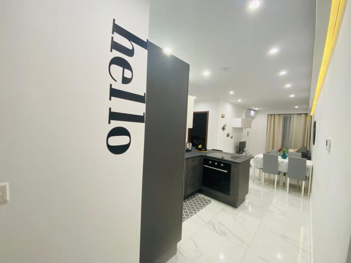 Central, Bright & Modern Apartment Msida