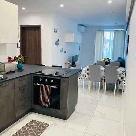 Central, Bright & Modern Apartment Msida Exterior photo