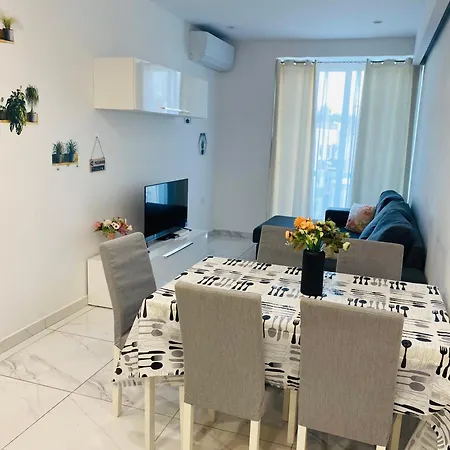 Central, Bright & Modern Apartment Msida Exterior photo